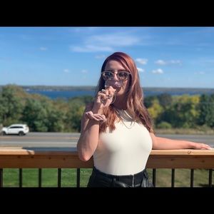 Meet your Posher, Jess